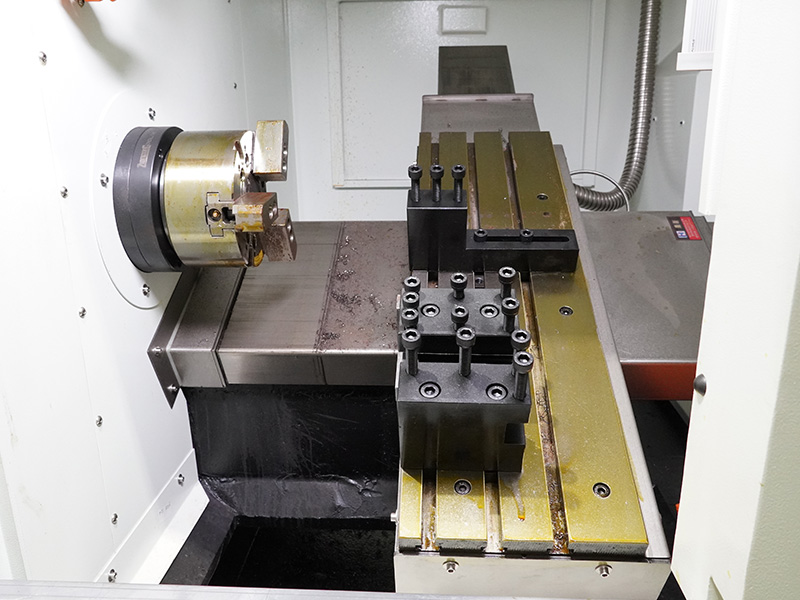 H6070 Lit d'accès CNC Lathe