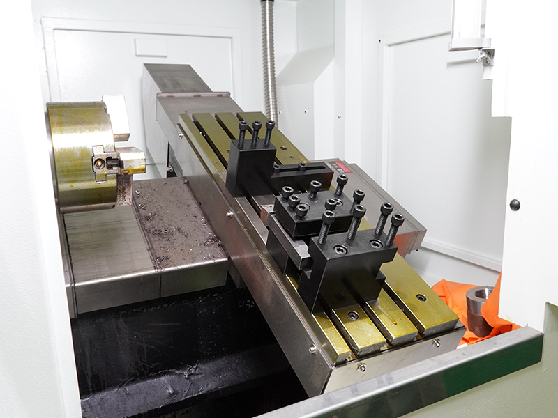 H6070 Lit d'accès CNC Lathe